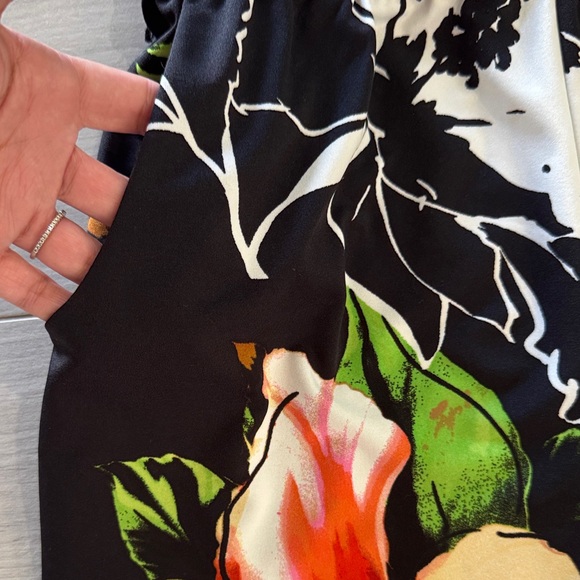 VENUS Black Floral Wide Leg - cropped Jumpsuit size S - Picture 4 of 6